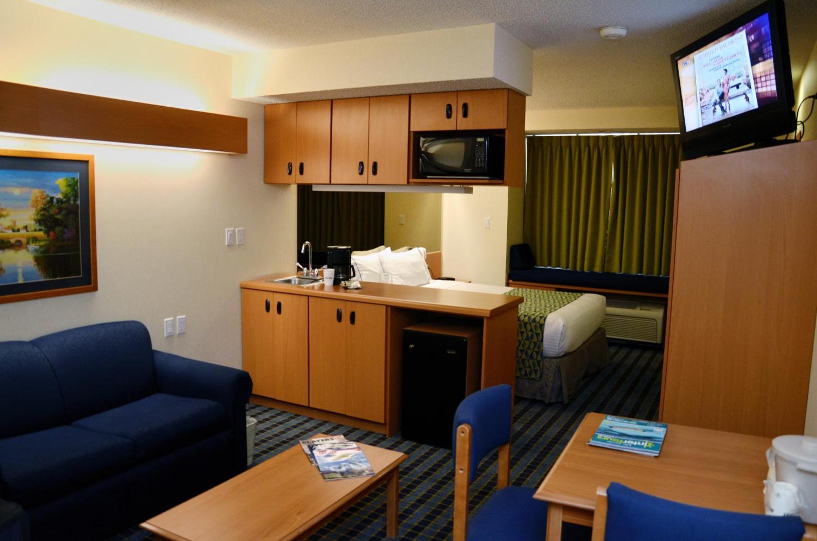 Microtel Inn & Suites by Wyndham Chihuahua