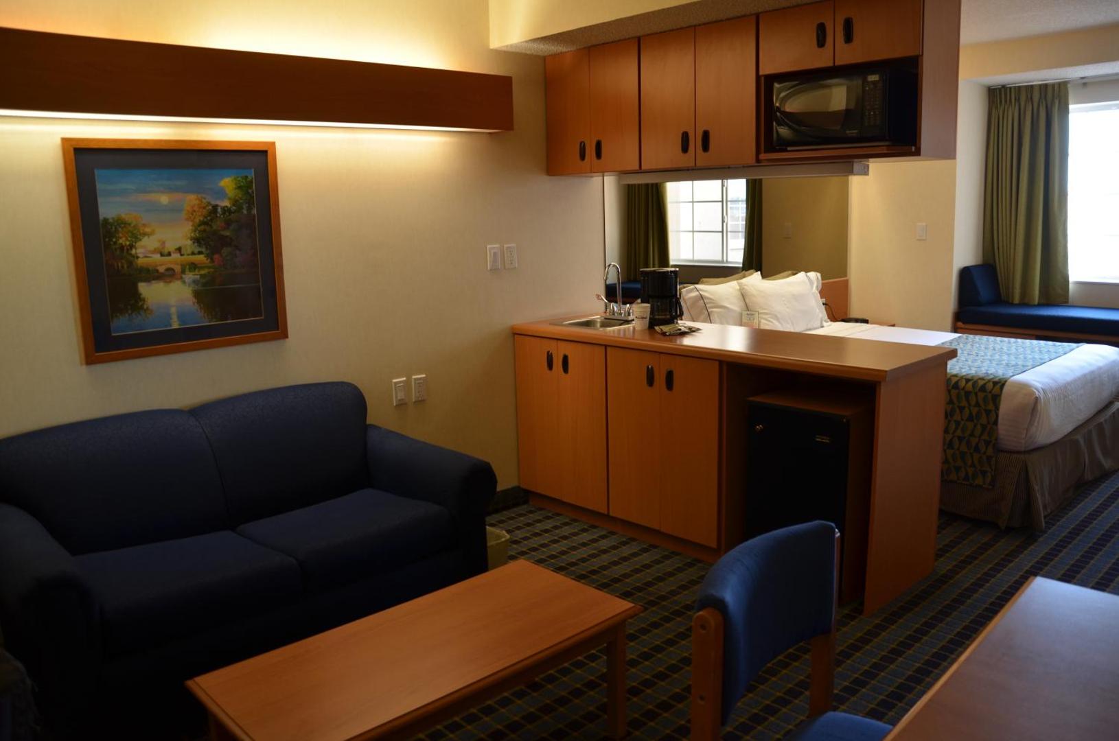 Microtel Inn & Suites by Wyndham Chihuahua