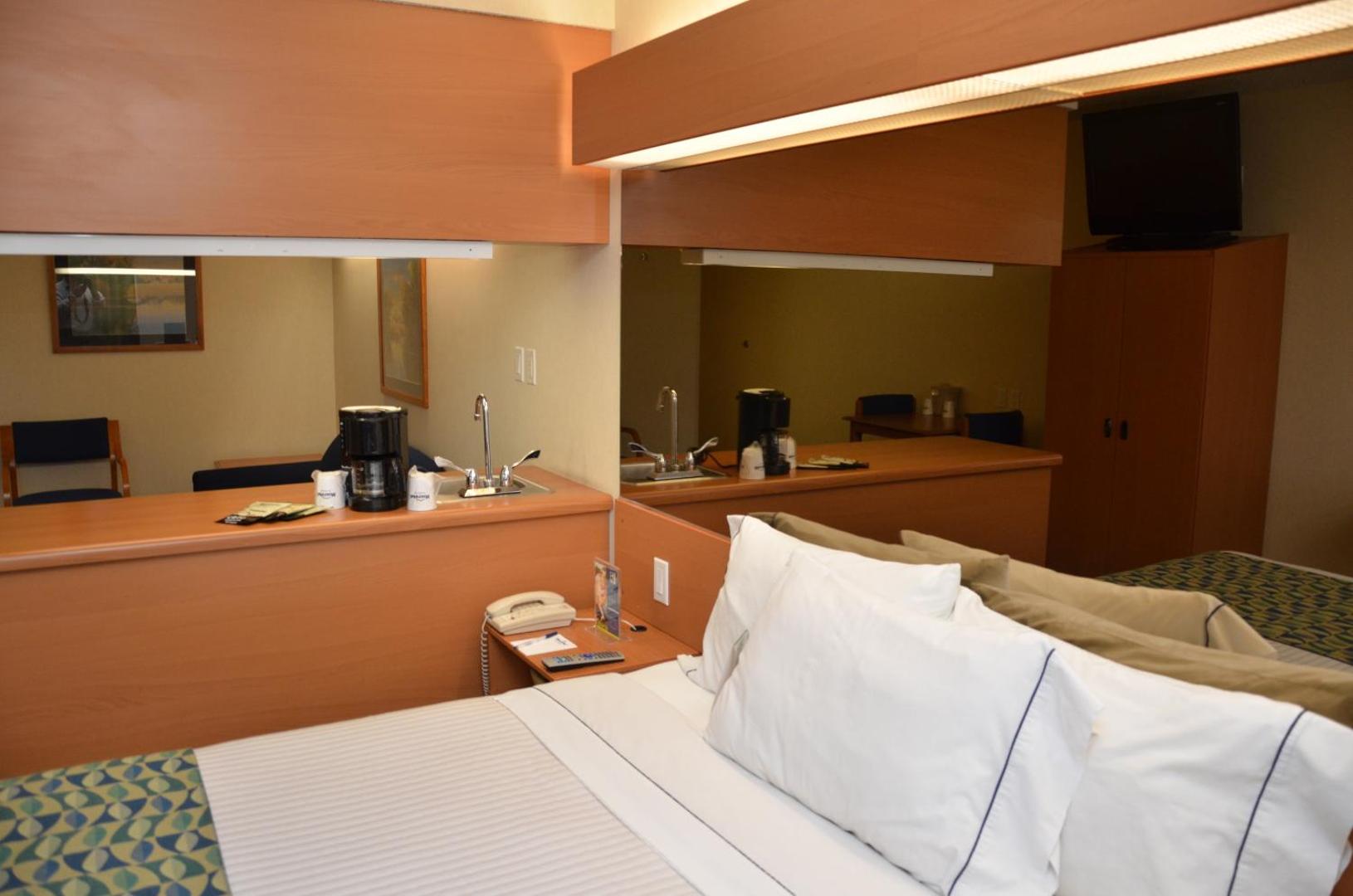 Microtel Inn & Suites by Wyndham Chihuahua