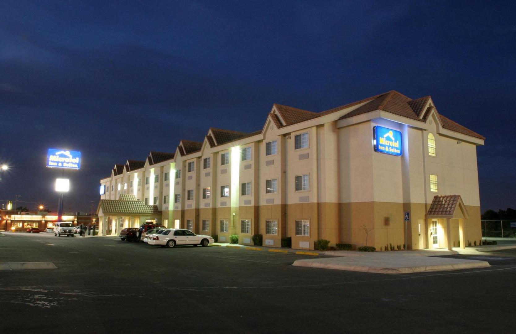 Microtel Inn & Suites by Wyndham Chihuahua