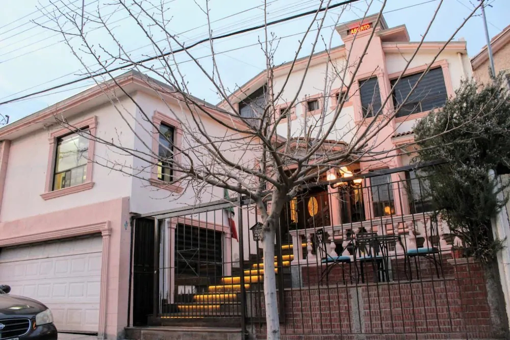 Paqui Bed & Breakfast