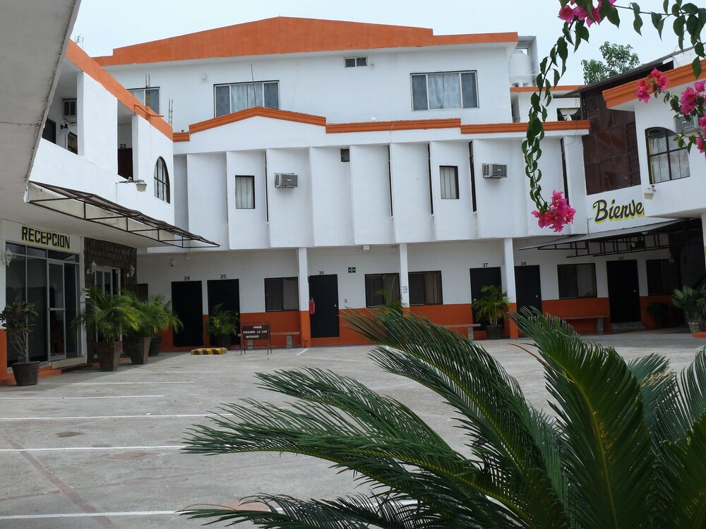 Hotel Moreno