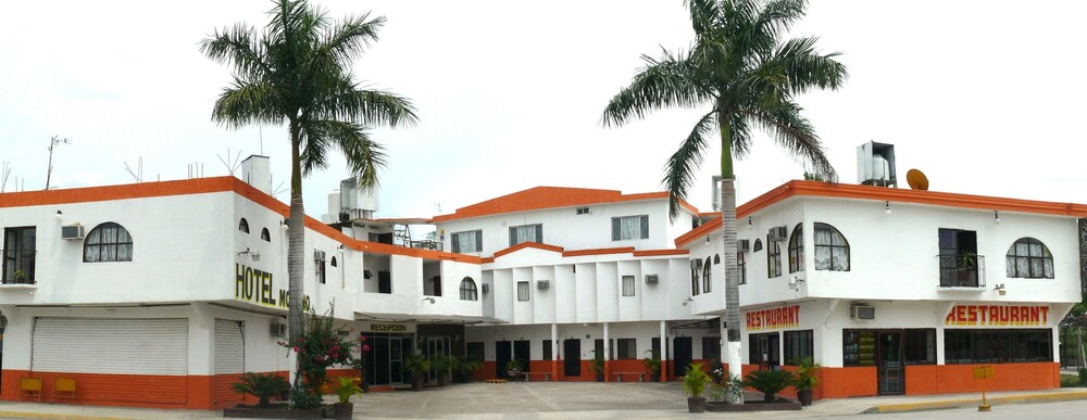 Hotel Moreno