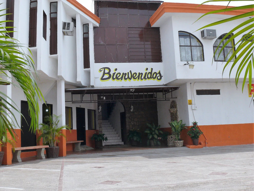 Hotel Moreno