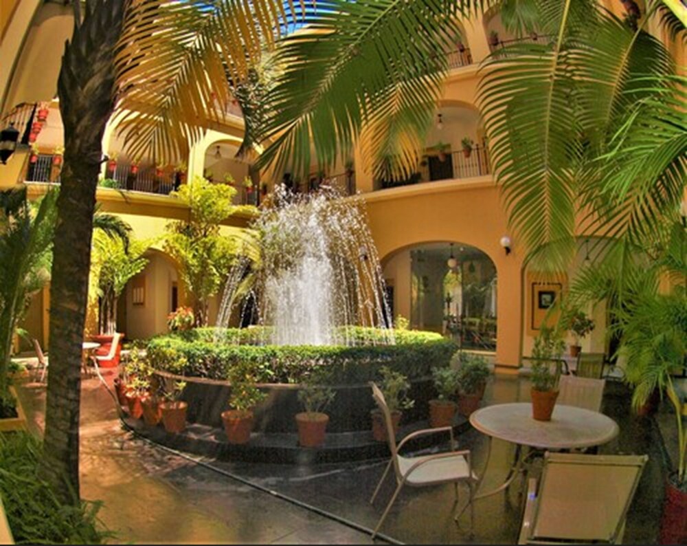Hotel America
