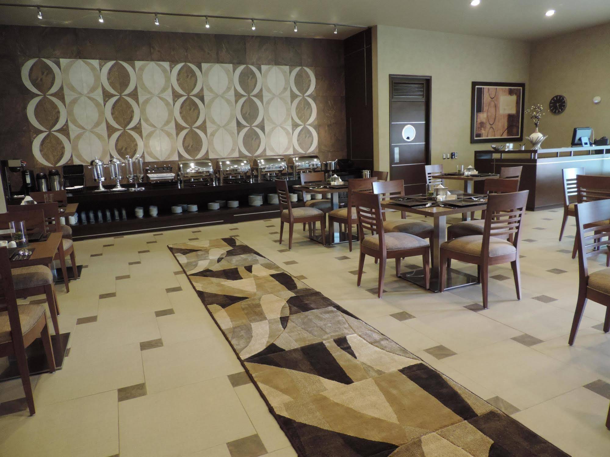 Hotel Layfer Express