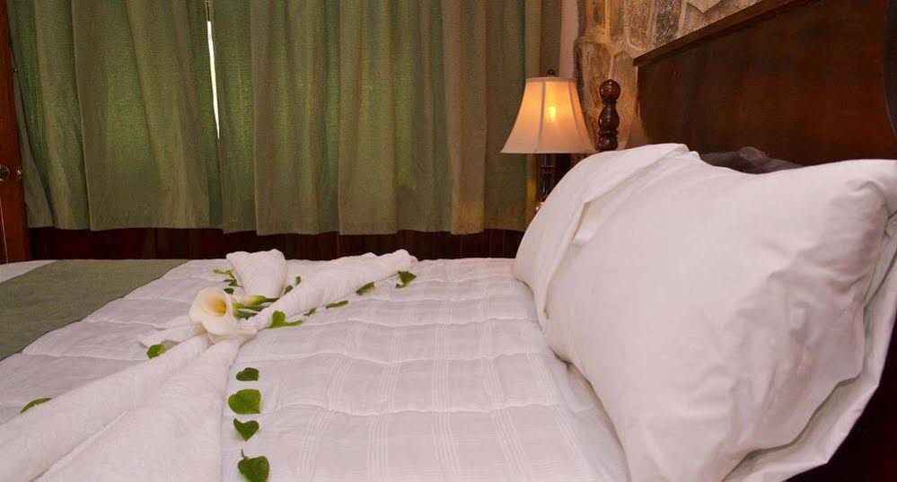 Hotel Parador JL