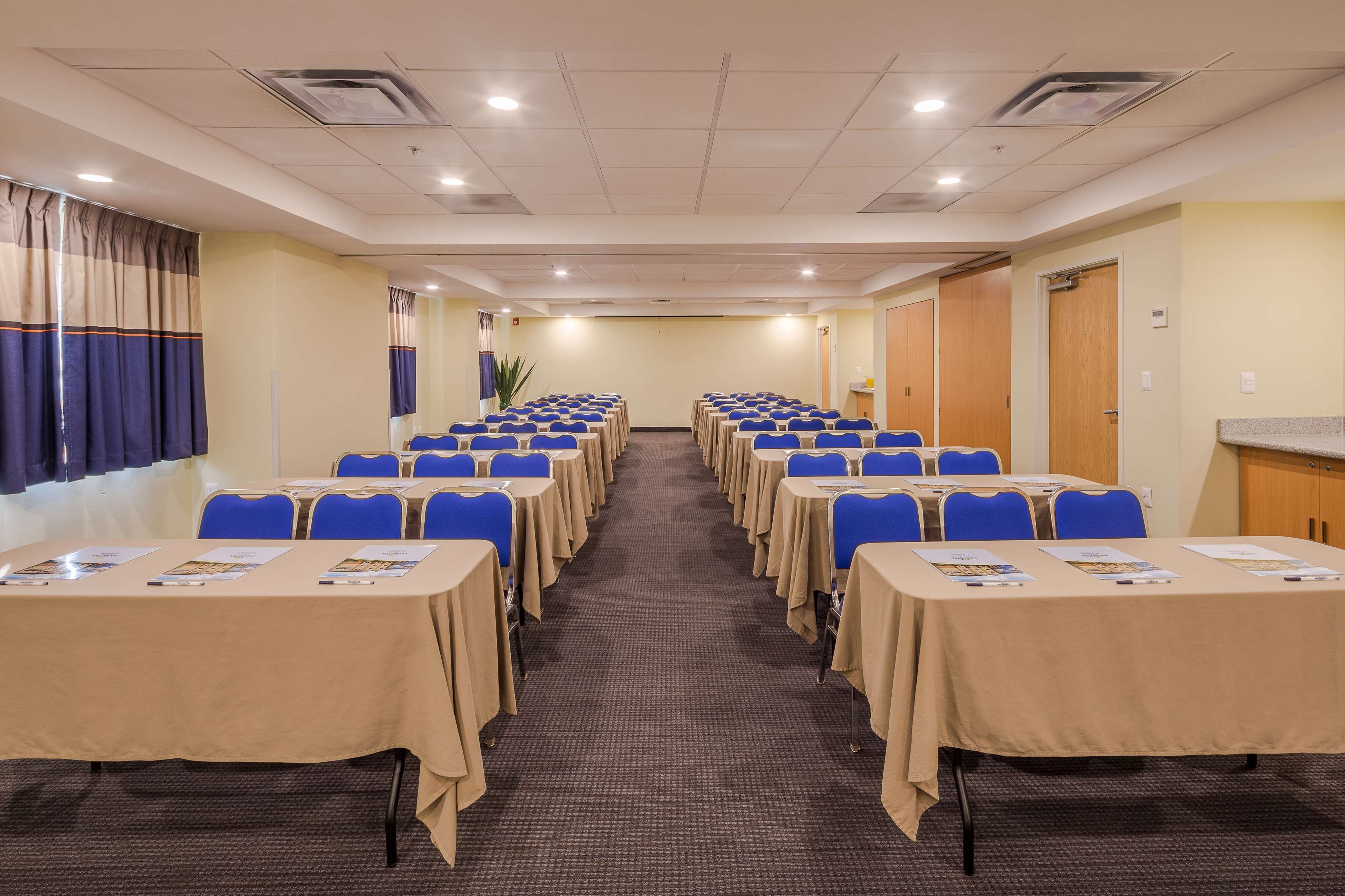 Microtel Inn & Suites by Wyndham Culiacan
