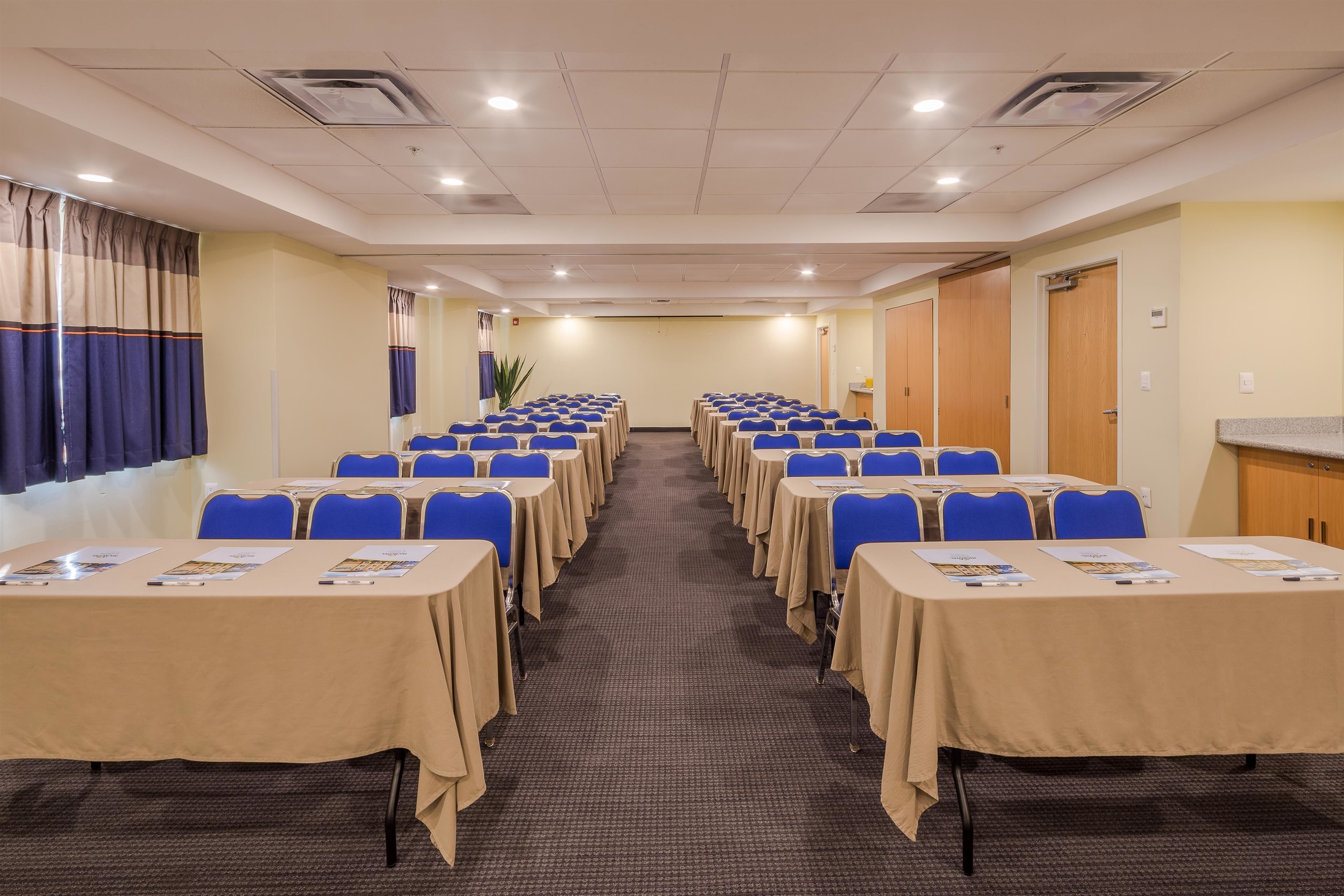 Microtel Inn & Suites by Wyndham Culiacan