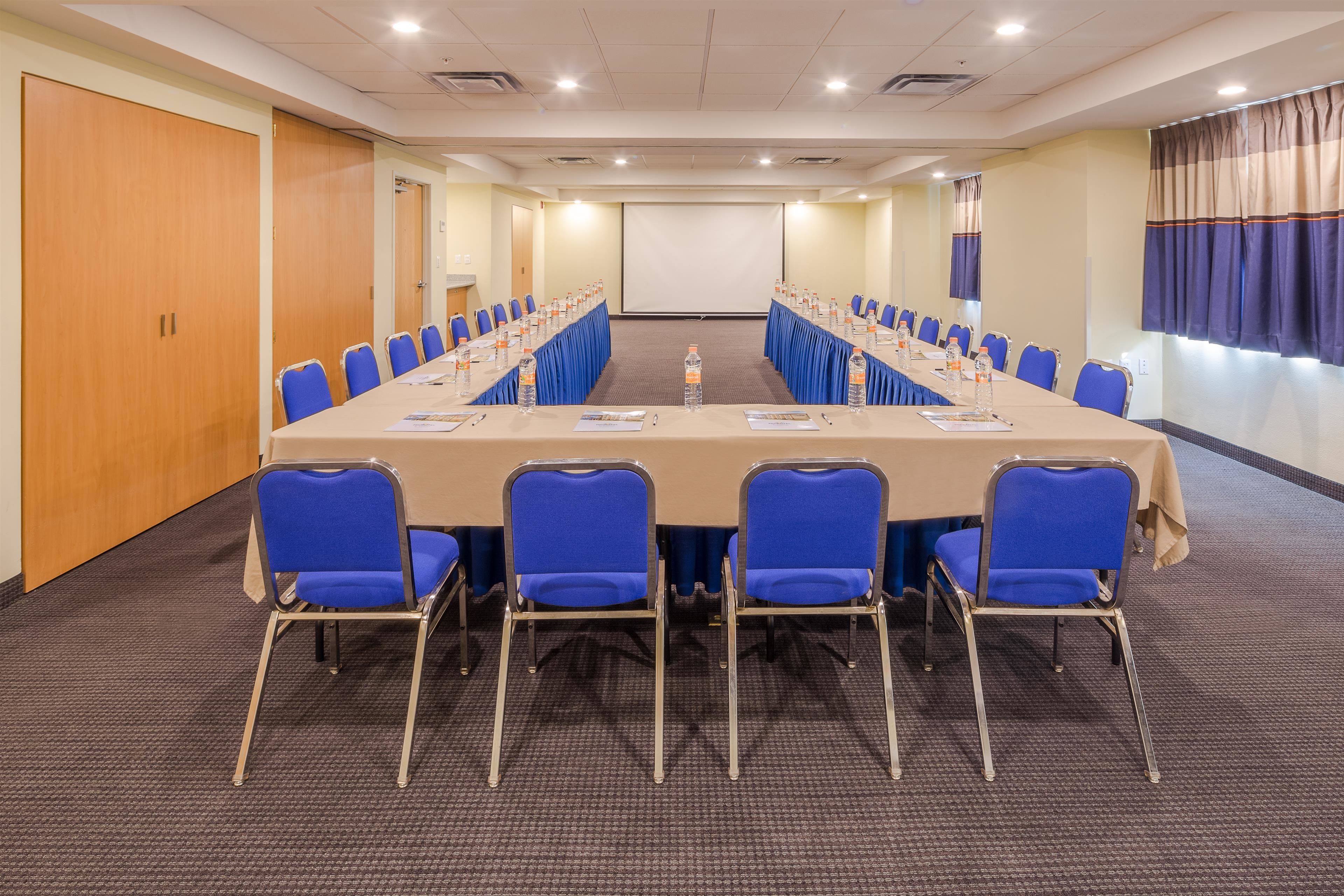 Microtel Inn & Suites by Wyndham Culiacan