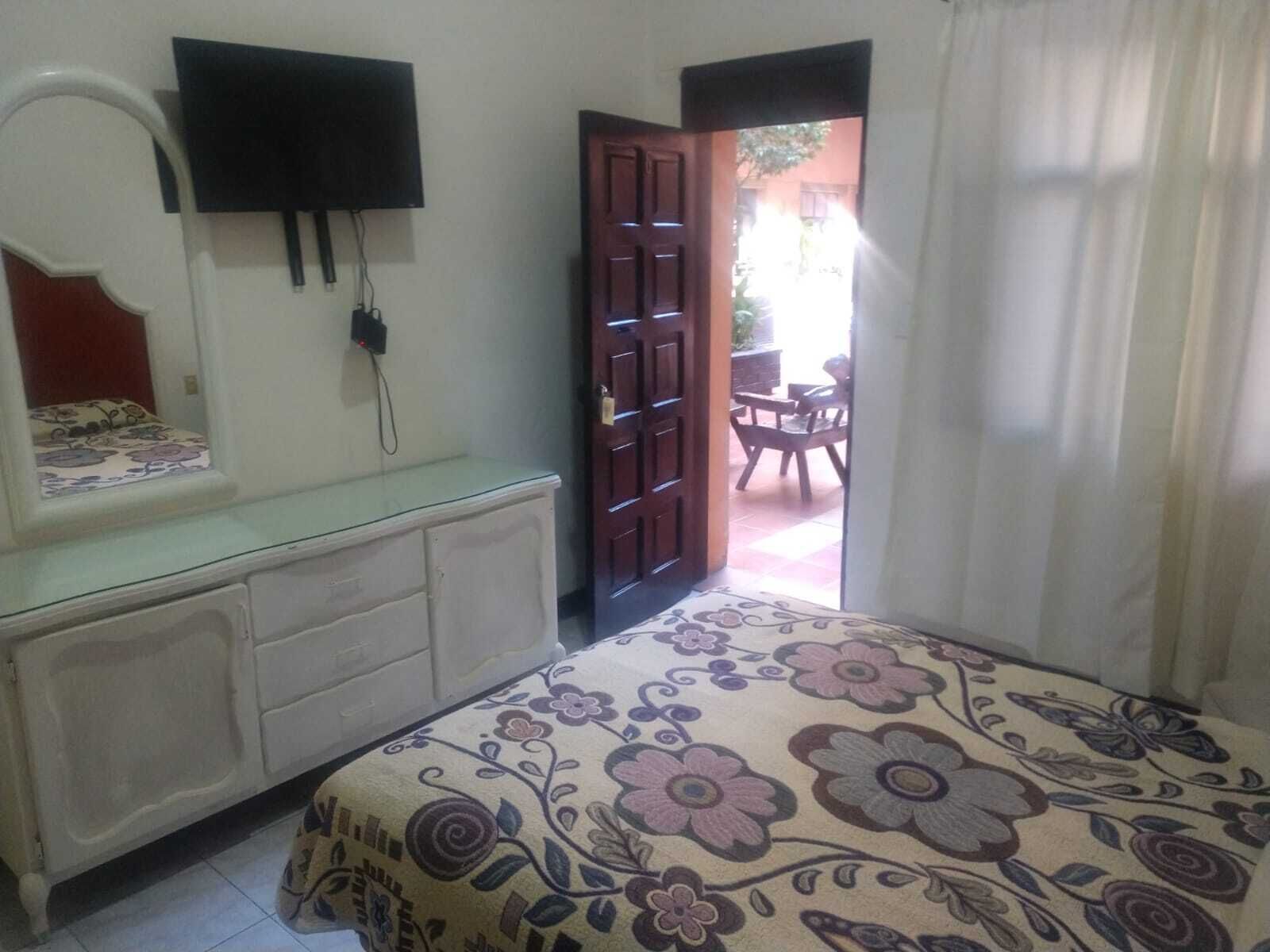 Hotel Monarrez