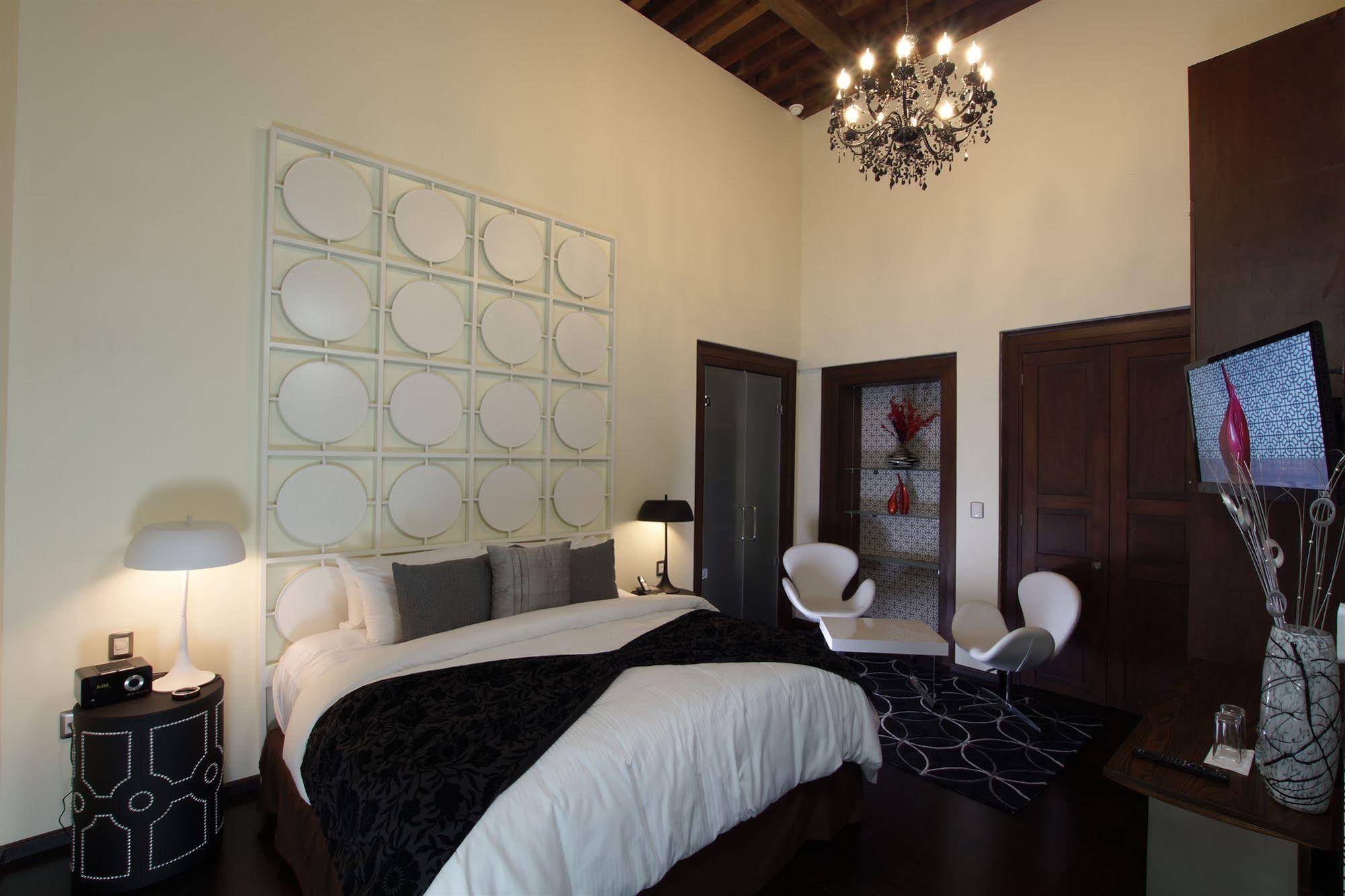 Boutique 1850
