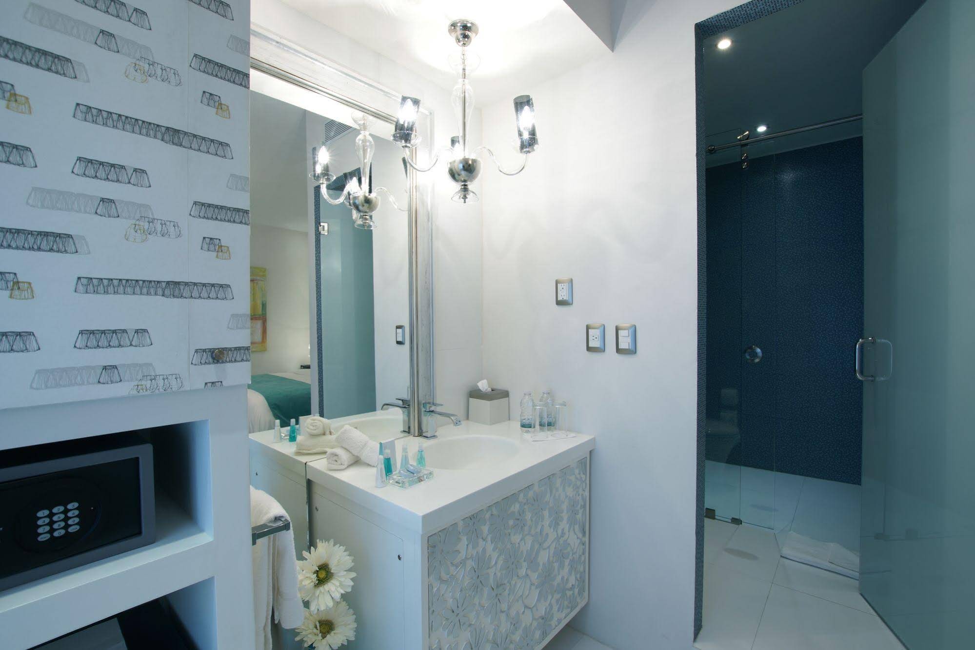 Boutique 1850
