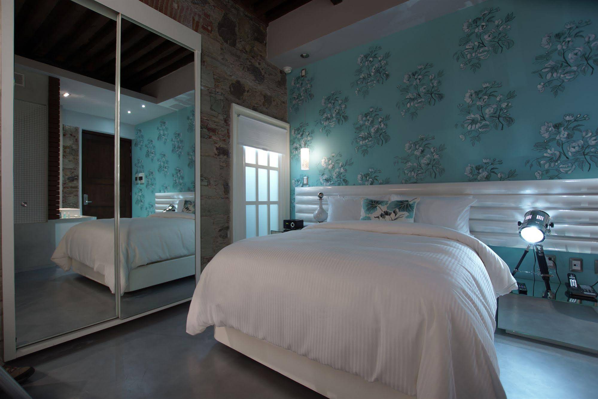 Boutique 1850