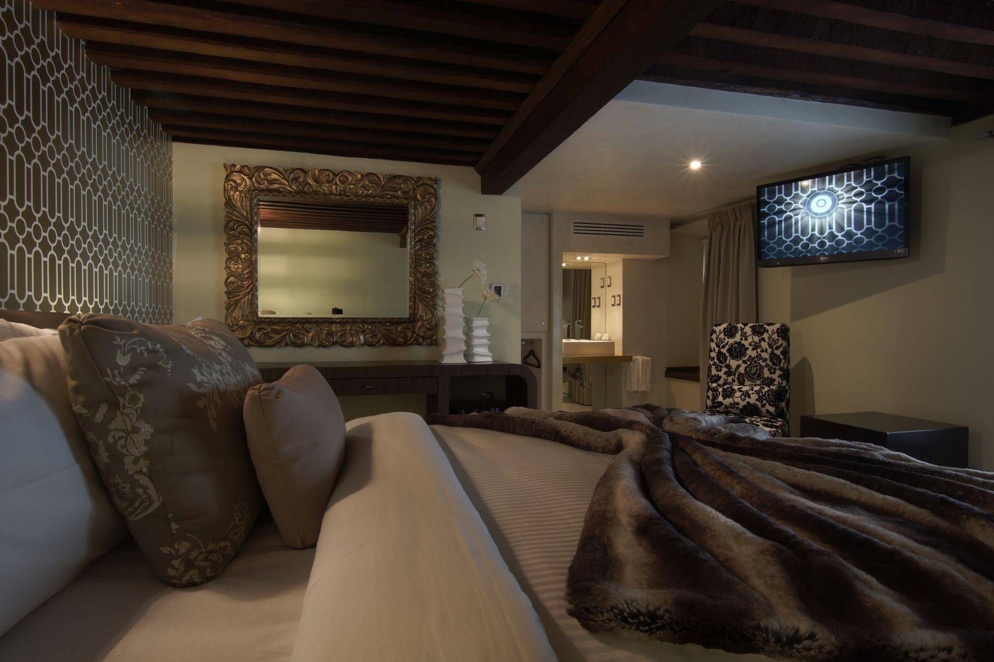 Boutique 1850