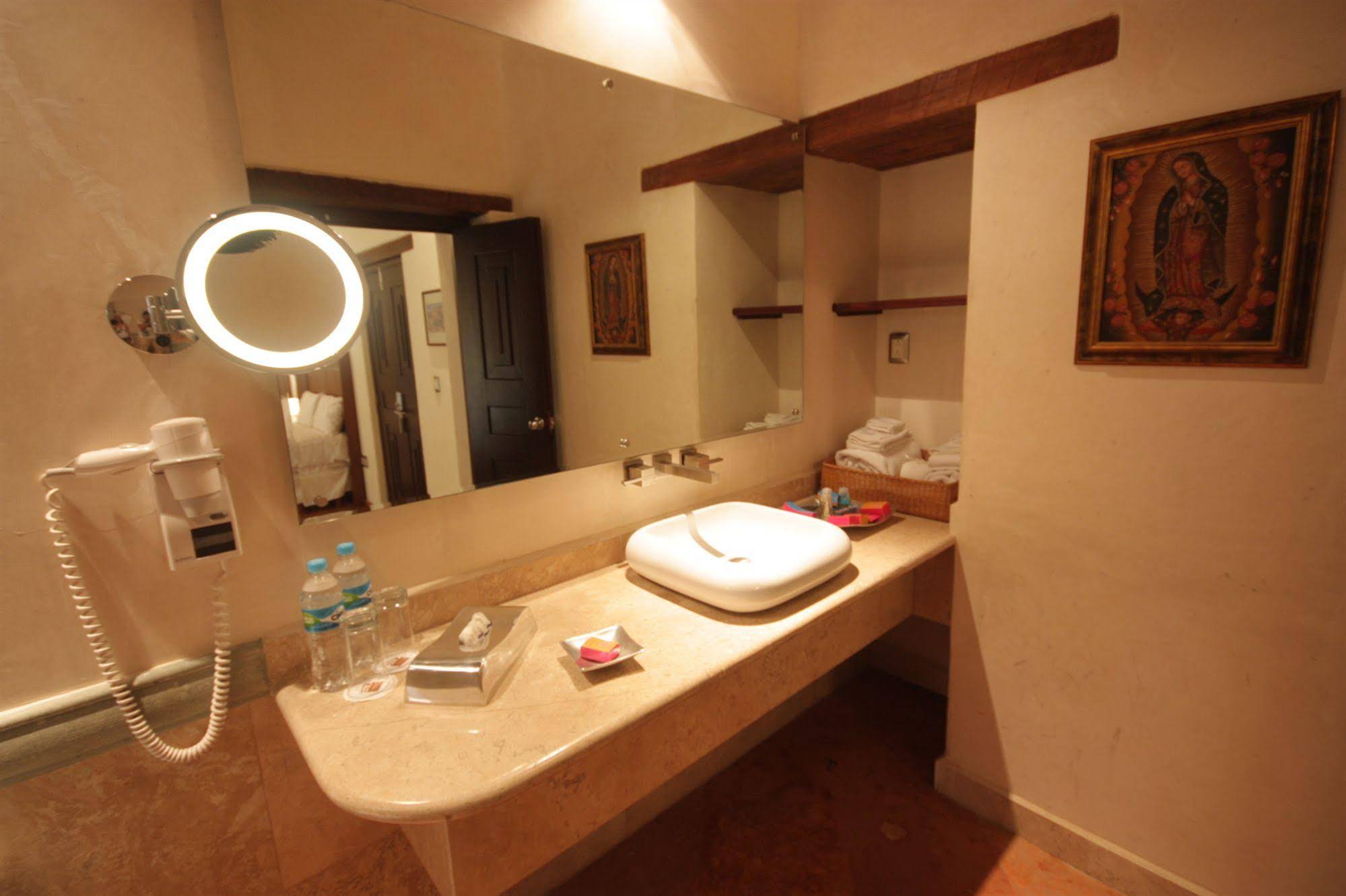 Hotel Alonso 10 Boutique & Arte