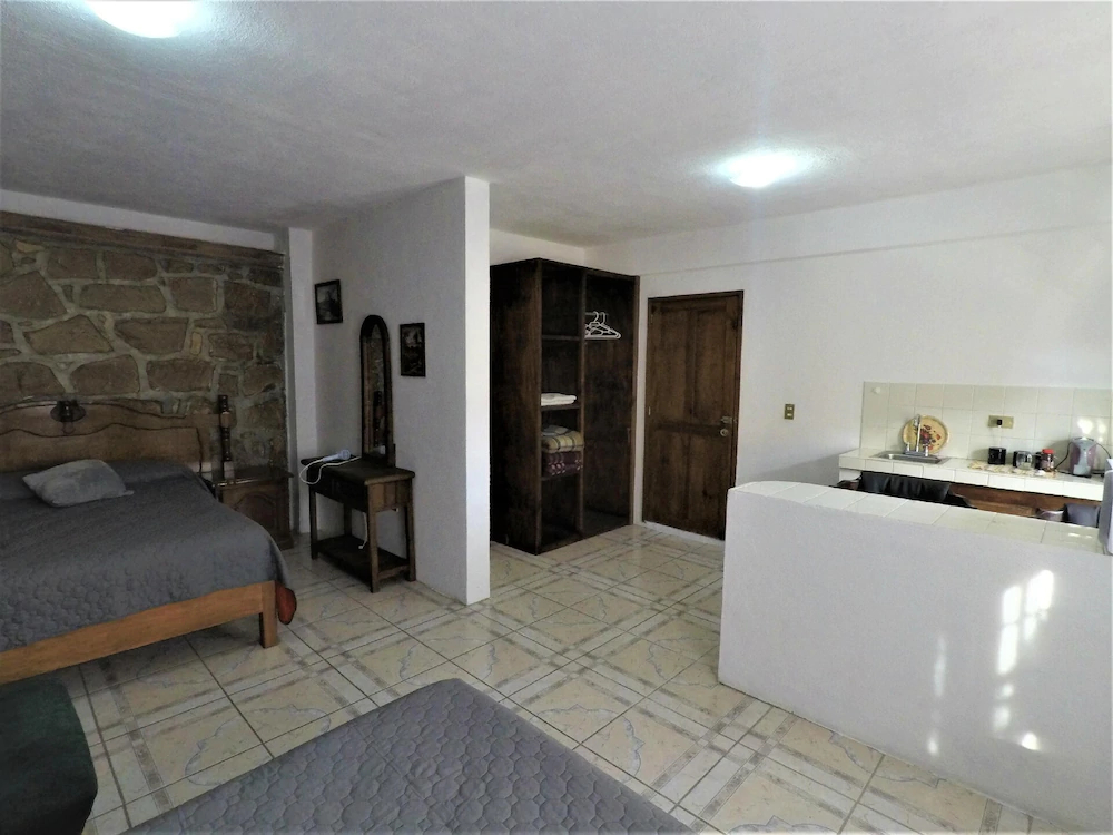 OYO Casa Banqueta Alta