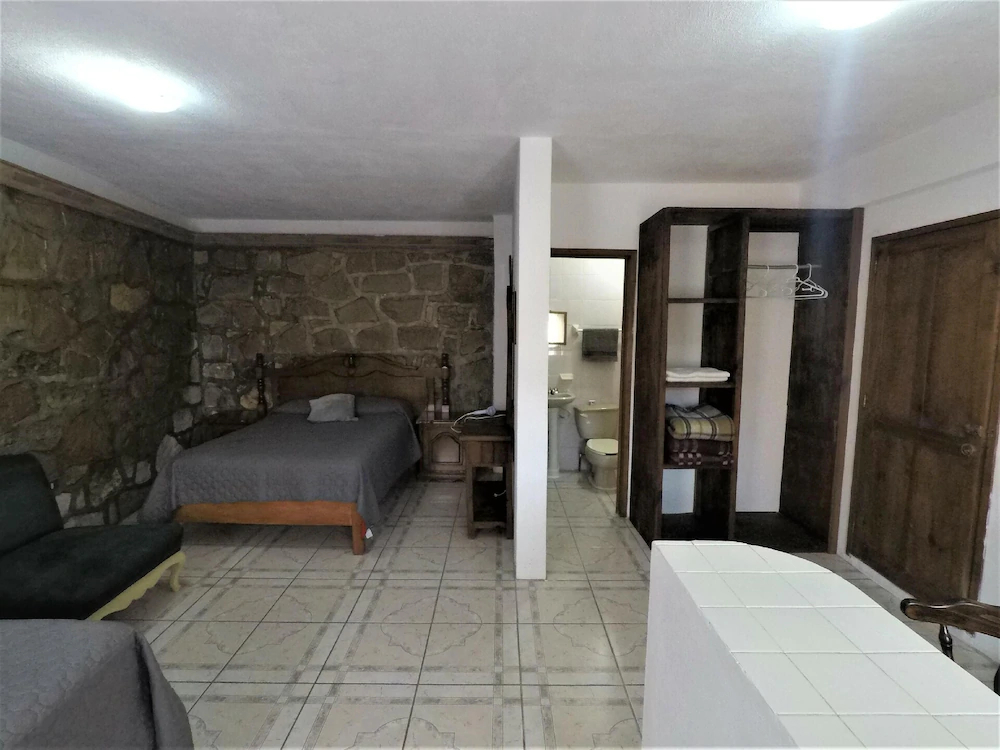 OYO Casa Banqueta Alta