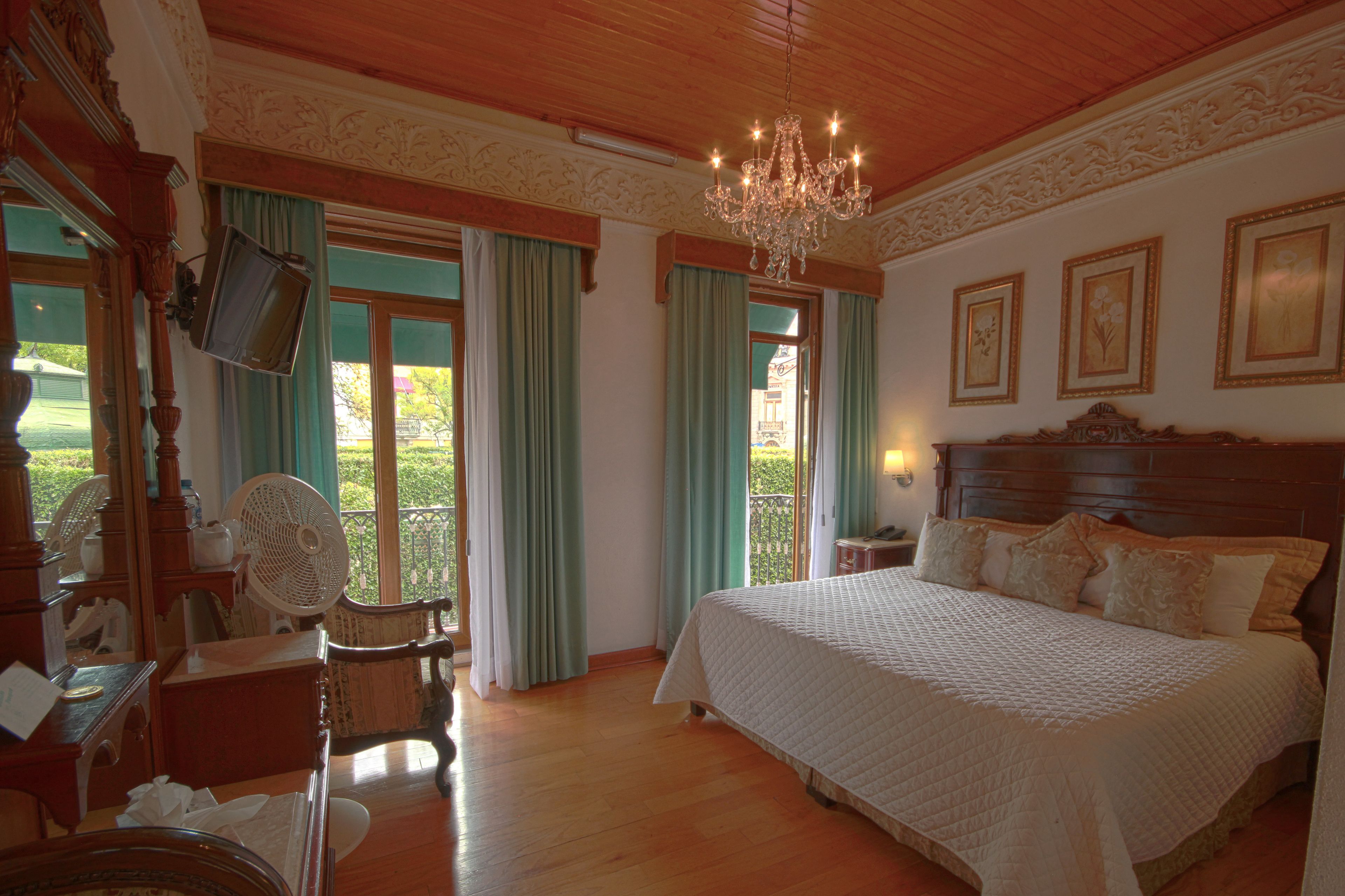 Hotel Luna