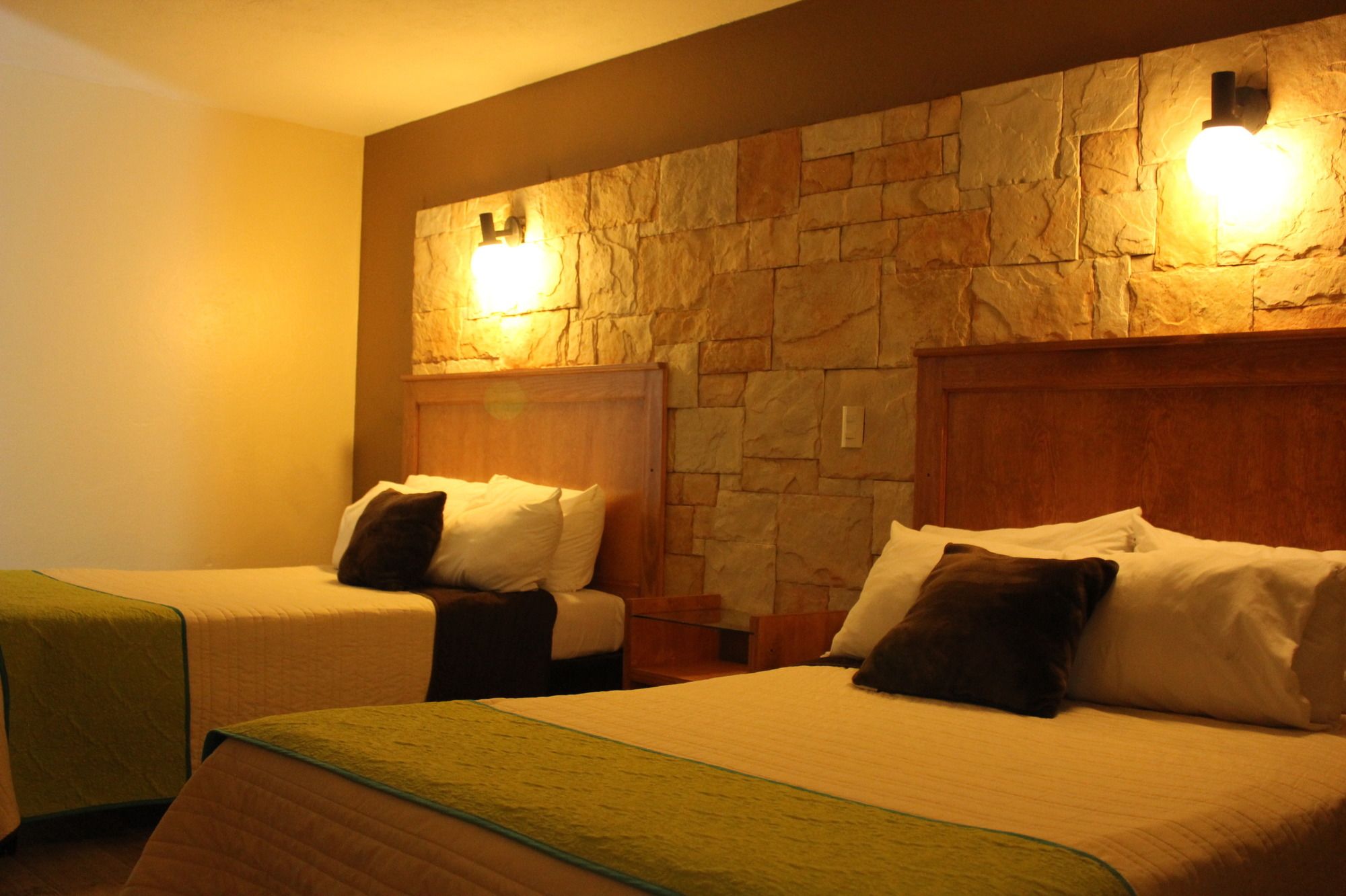 Hotel Mansion del Cantador