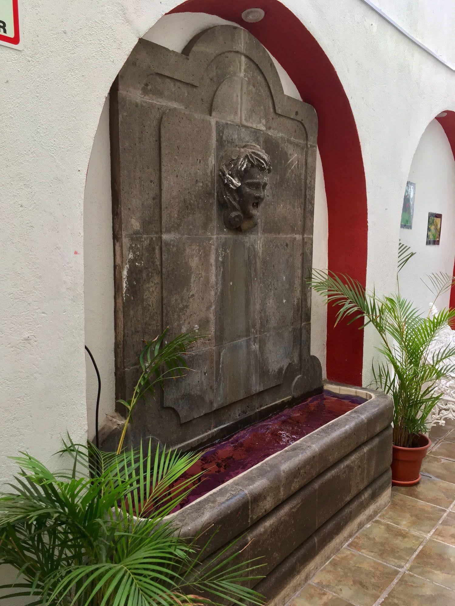 Hotel Rocinante