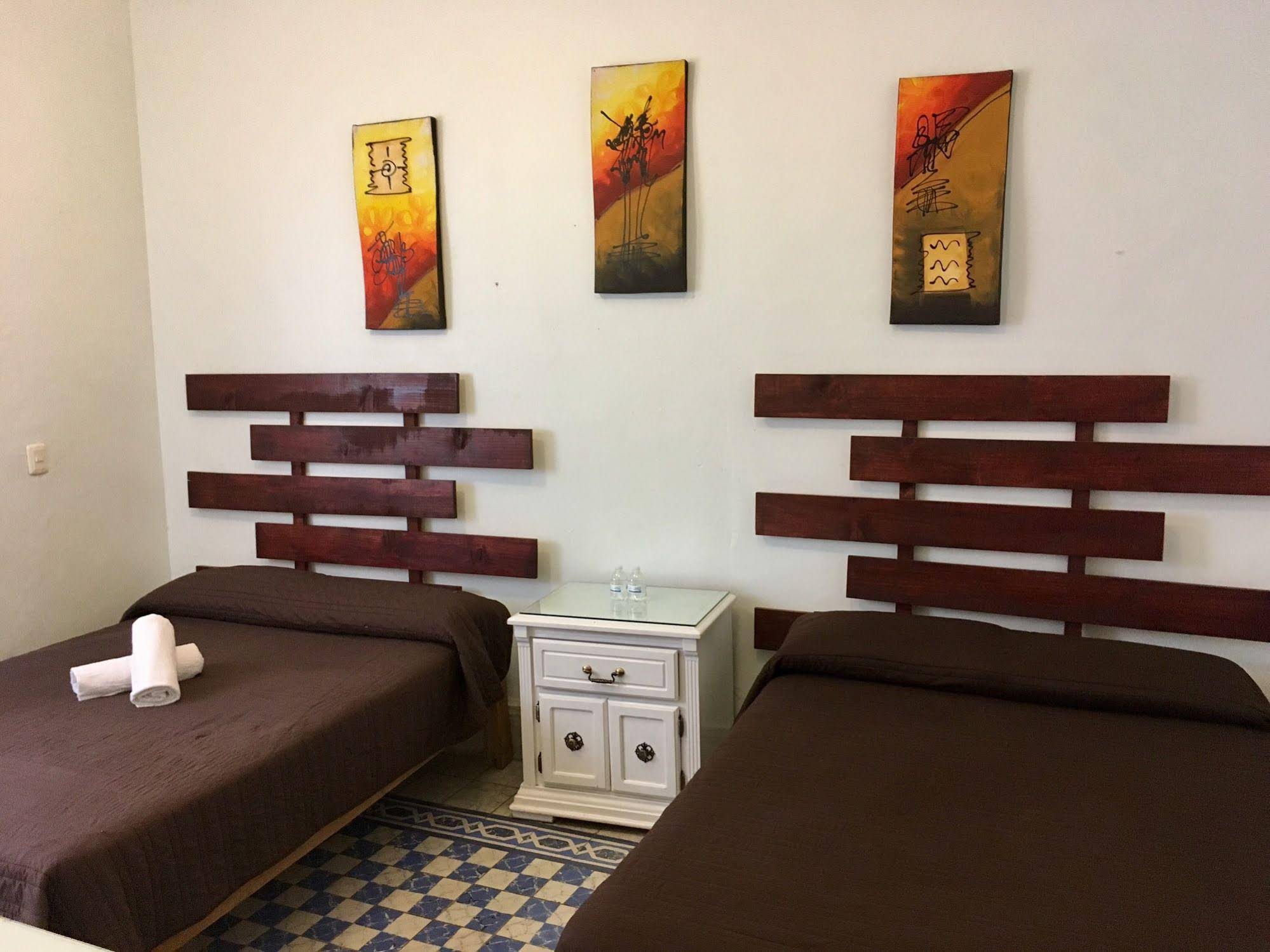 Hotel Rocinante