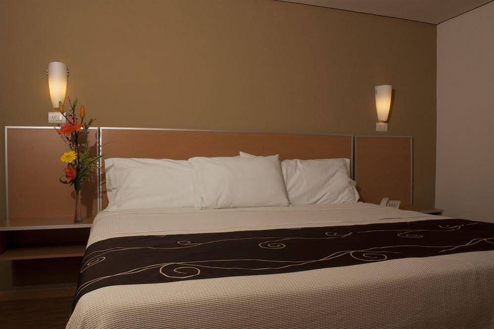 Kasa Hotel & Suites