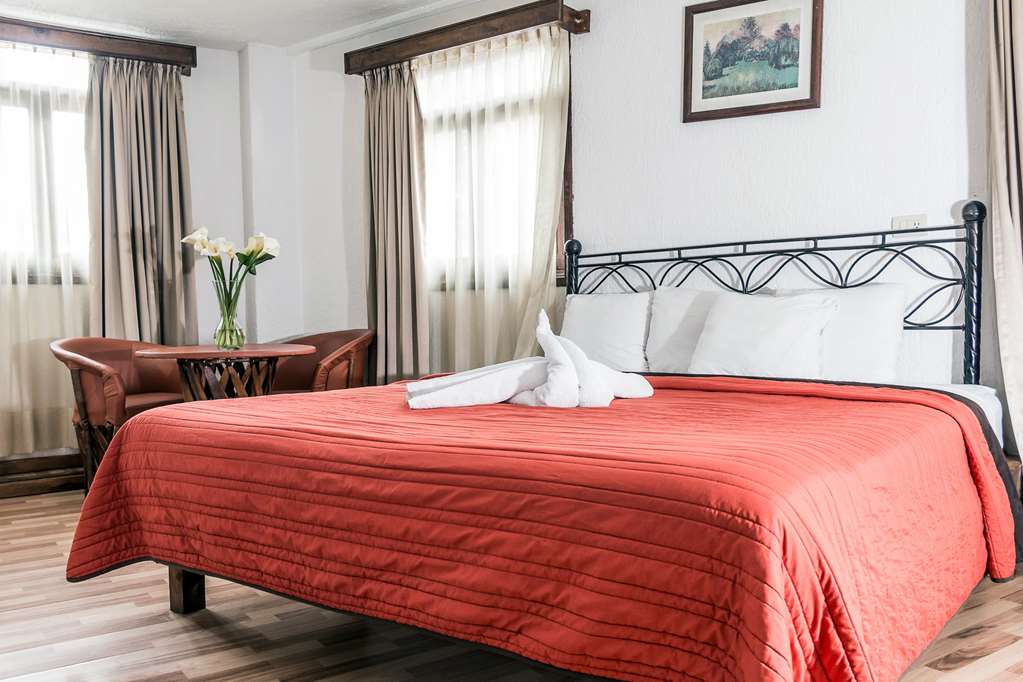 Capital O Hotel Central