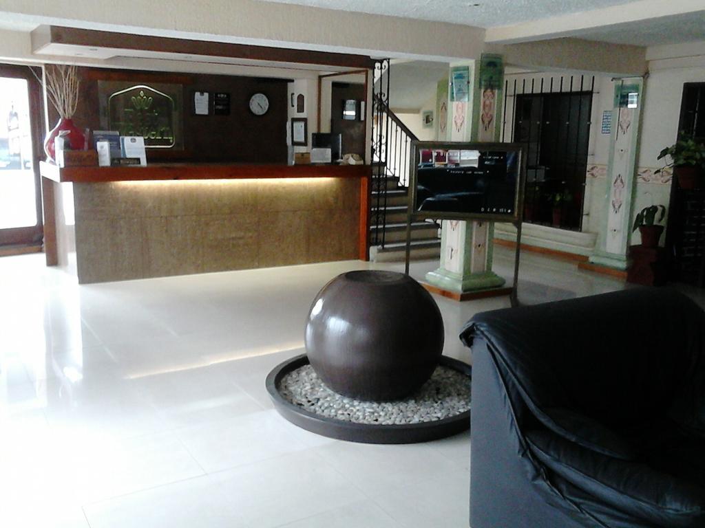 Capital O Hotel Central