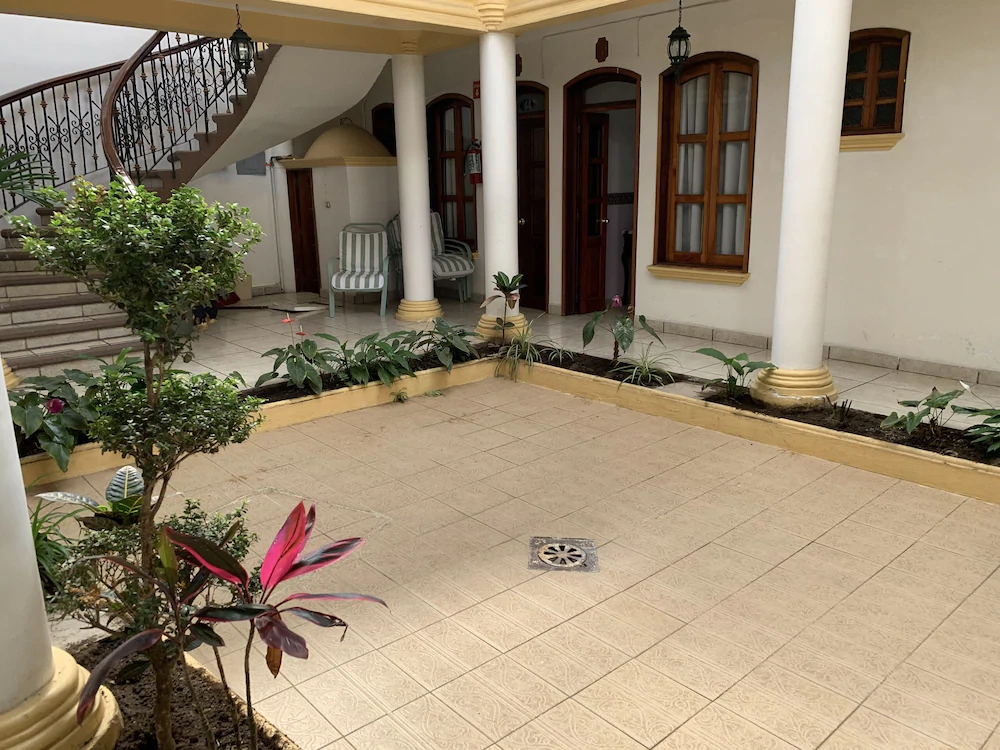 Hotel Real De Cortes