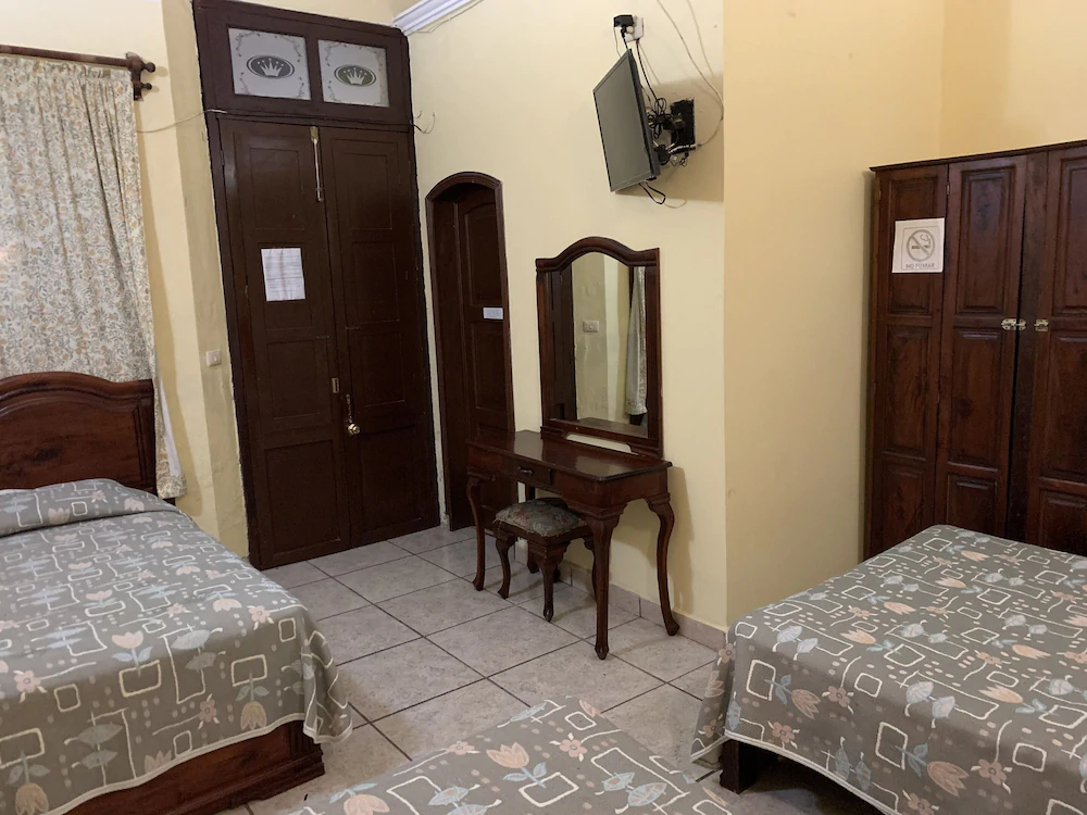 Hotel Real De Cortes