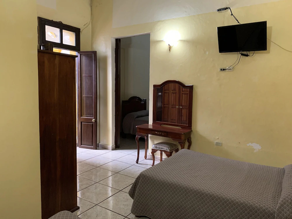 Hotel Real De Cortes