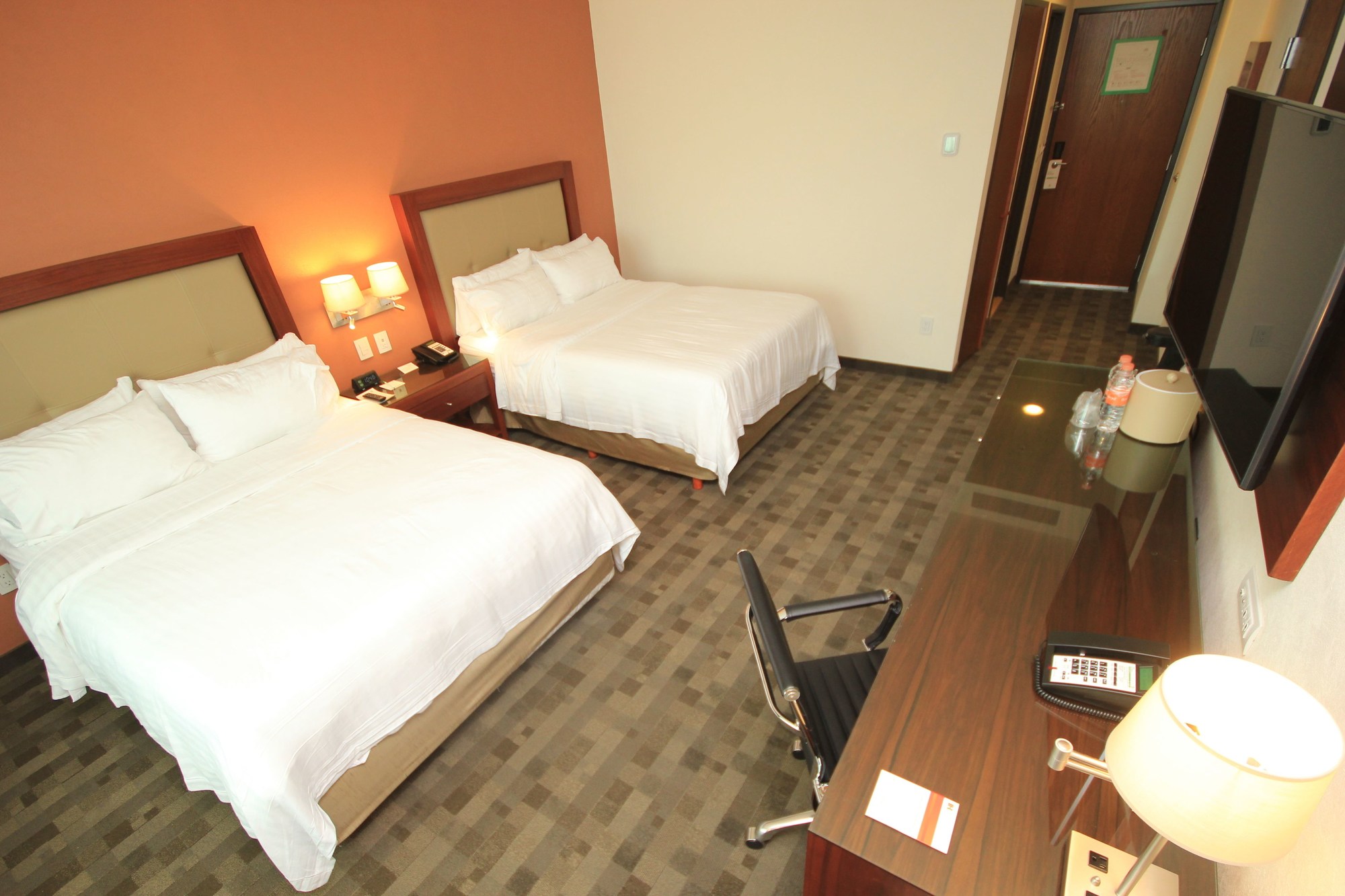 Holiday Inn & Suites Leon Plaza Mayor
