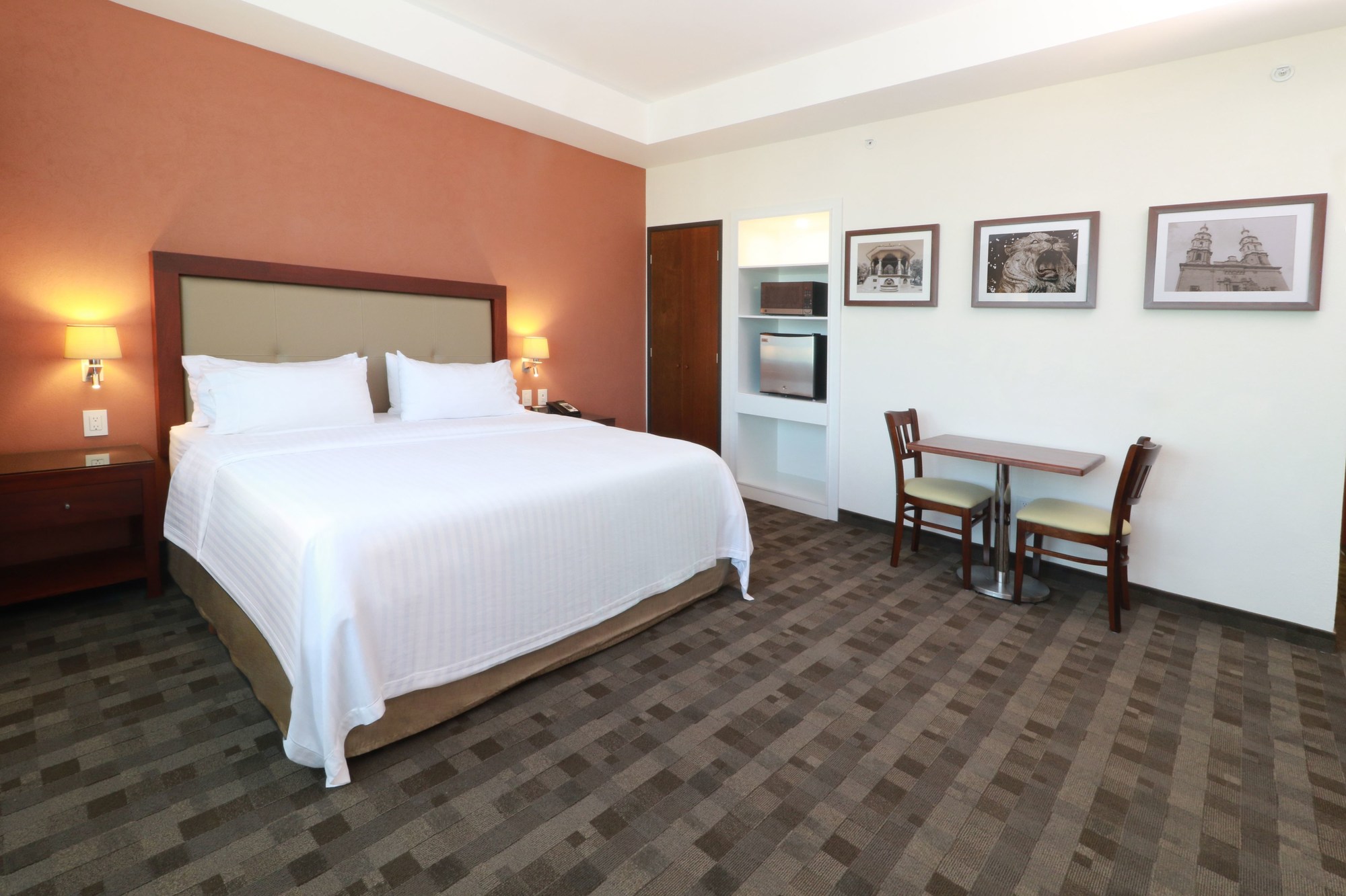 Holiday Inn & Suites Leon Plaza Mayor