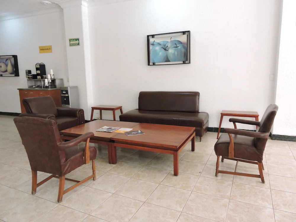 Hotel Capri de Leon