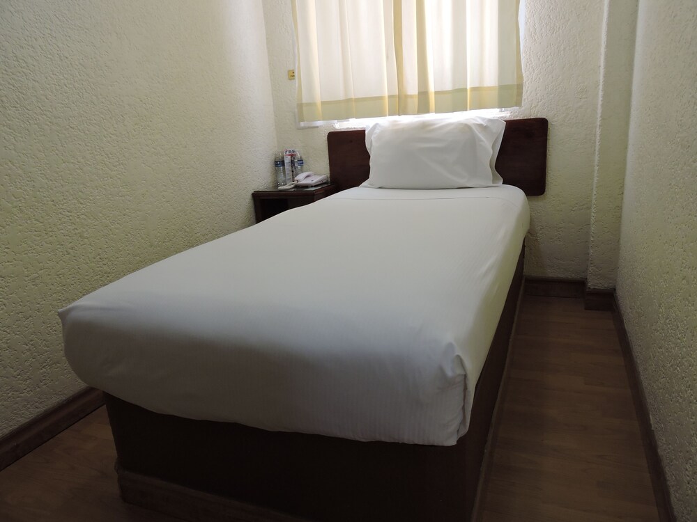 Hotel Capri de Leon