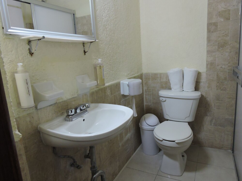Hotel Capri de Leon