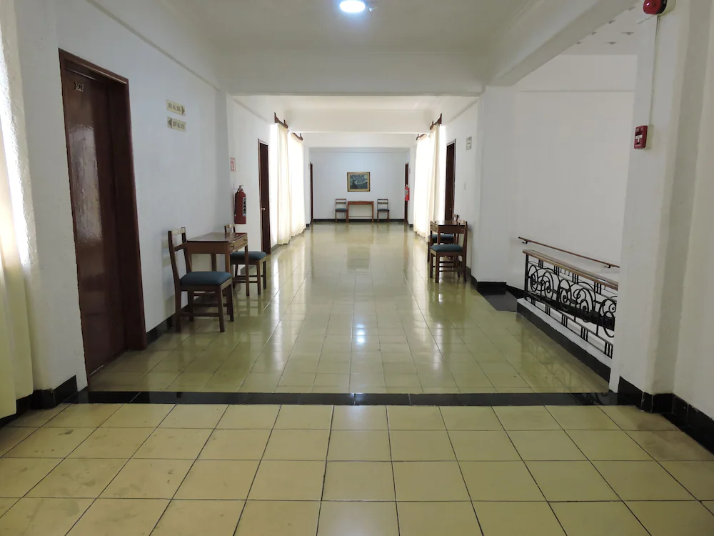 Hotel Capri de Leon