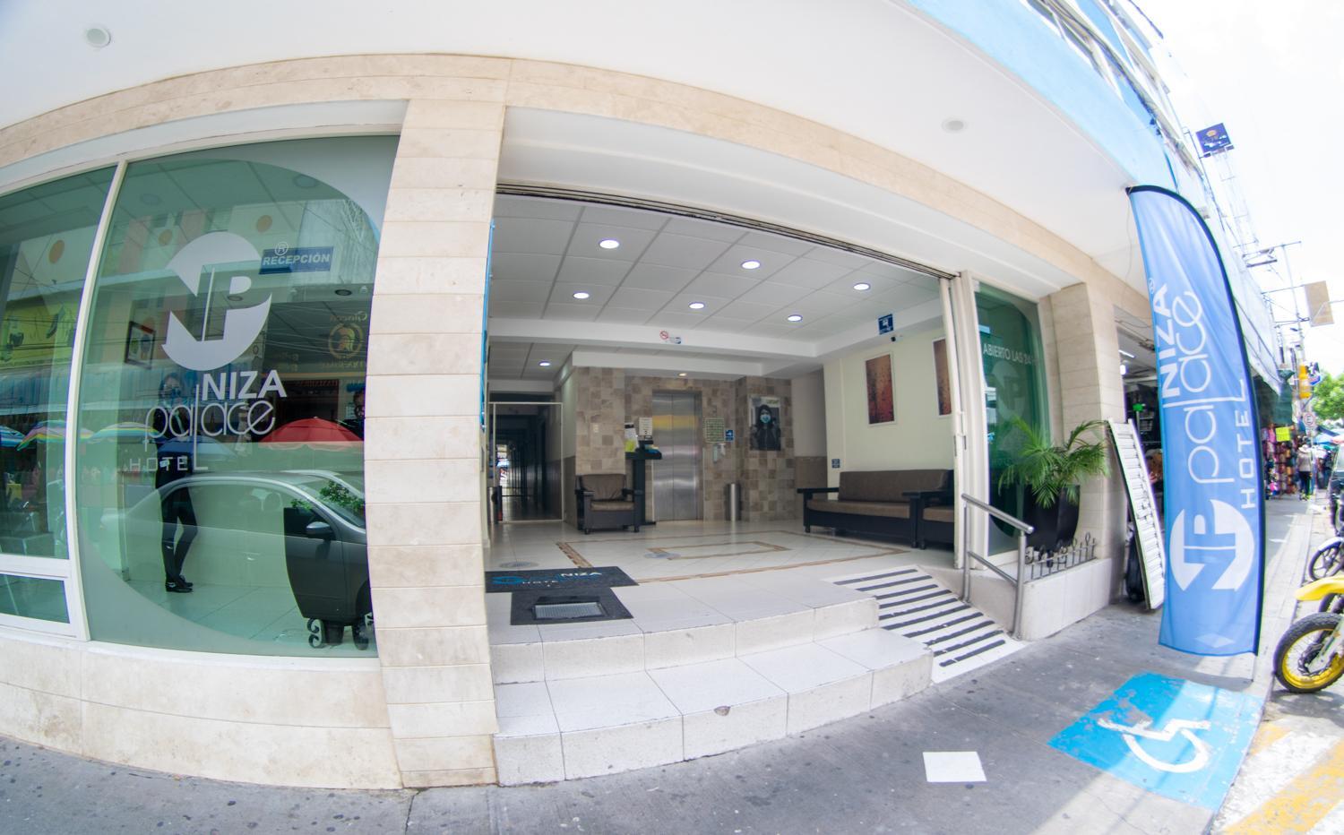 Hotel Niza Palace