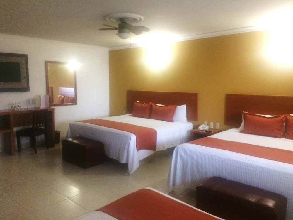Hotel River Poliforum