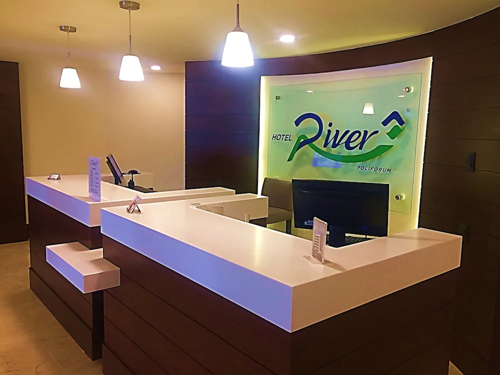 Hotel River Poliforum