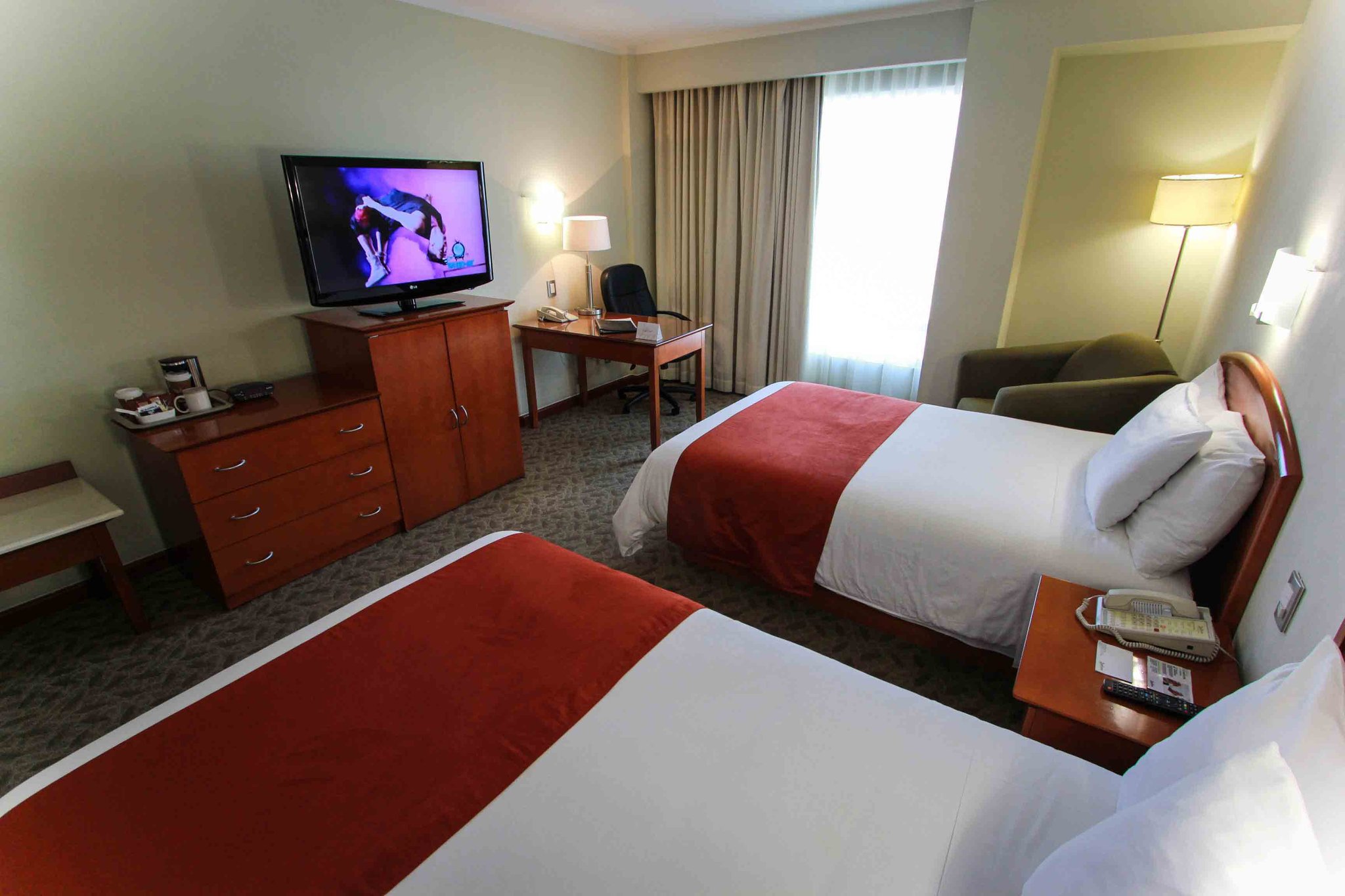 Radisson Poliforum Plaza