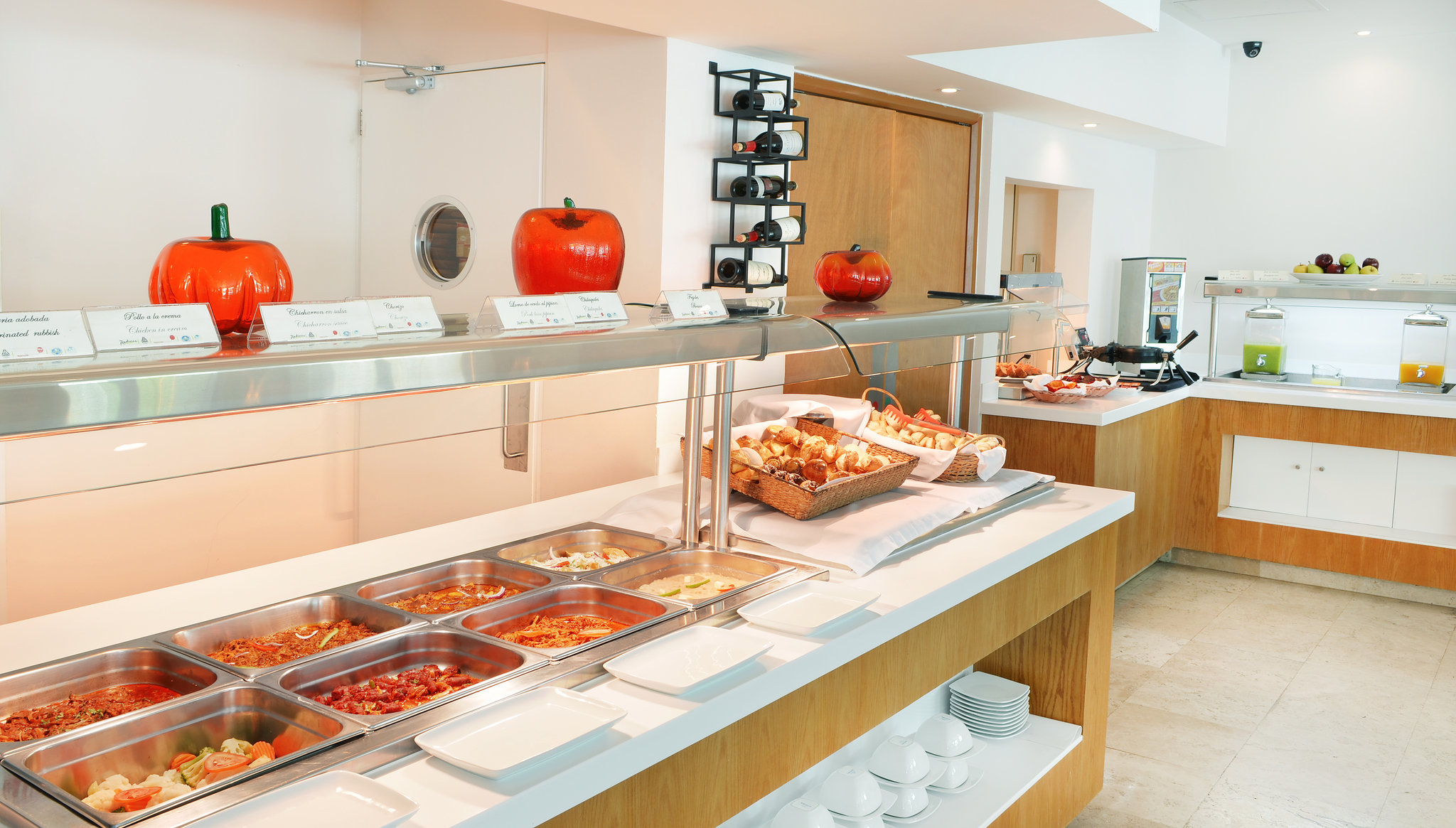 Radisson Poliforum Plaza