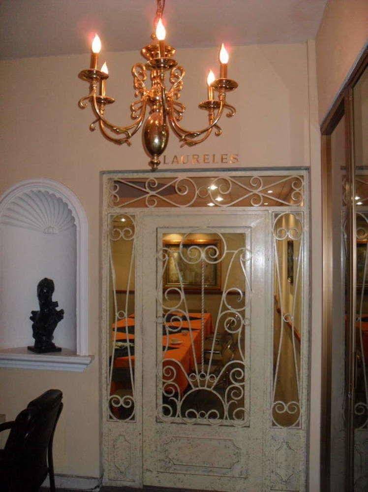 Corintios Hotel