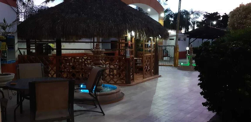 Hotel Las Fuentes