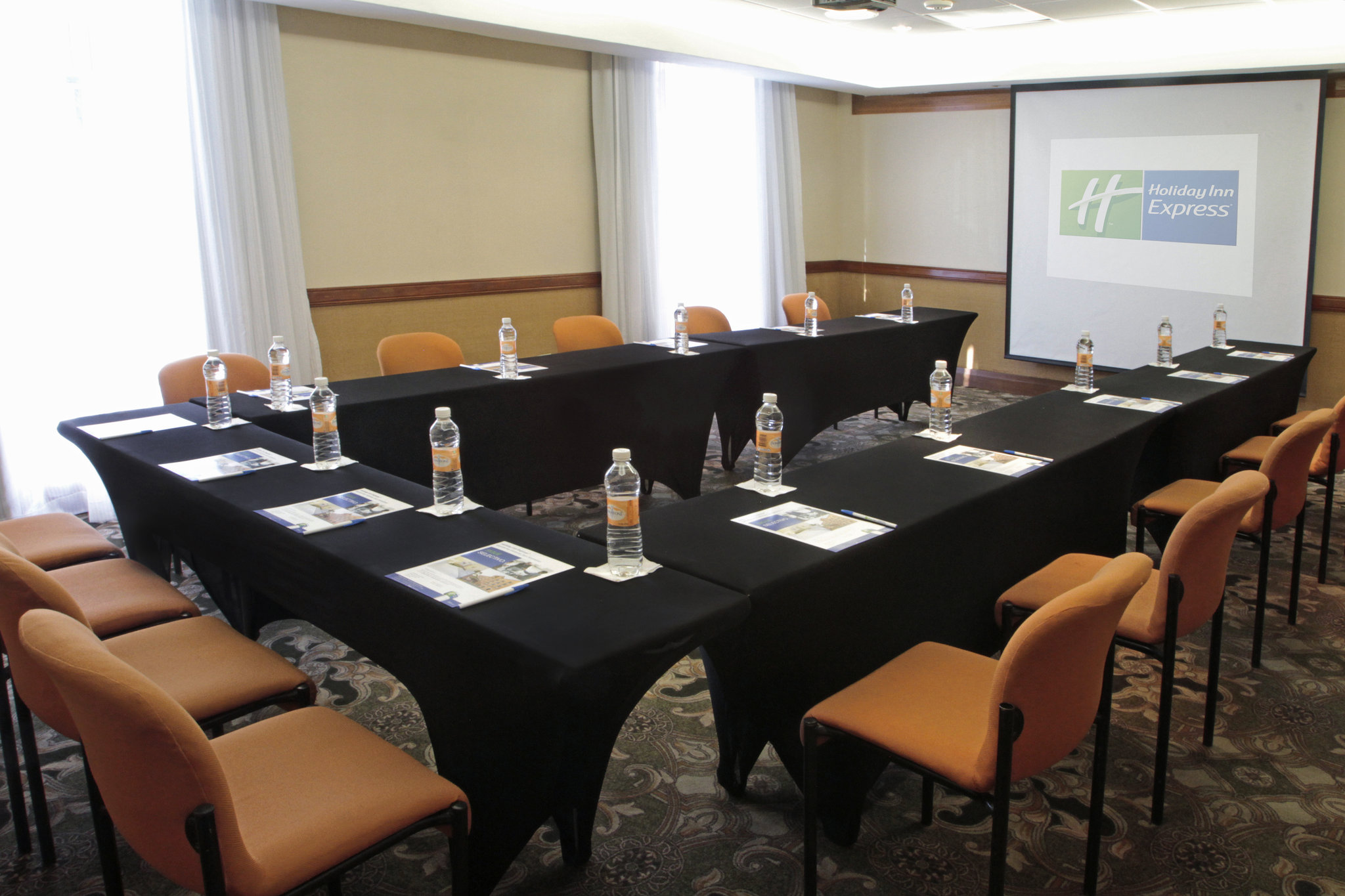 Holiday Inn Express Galleria San Jeronimo