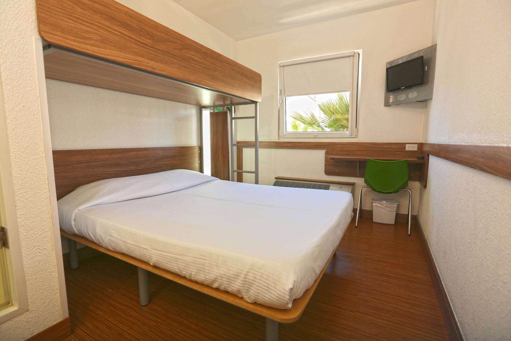Hoteles Hi! Santa Catarina