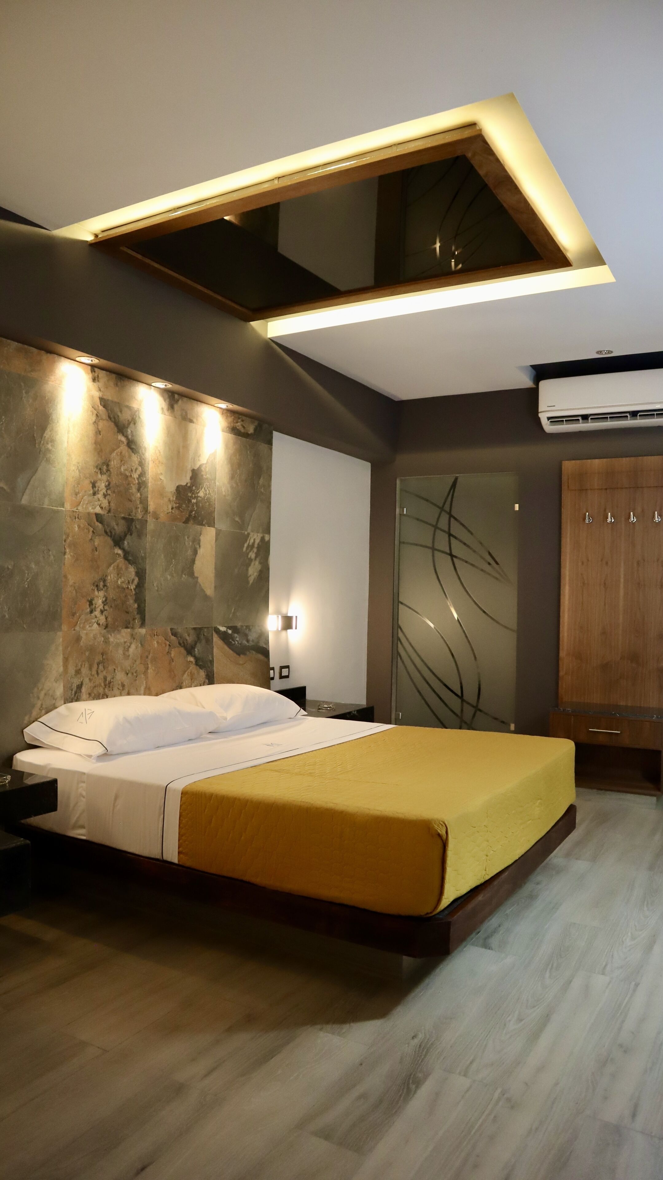 Hotel Myst