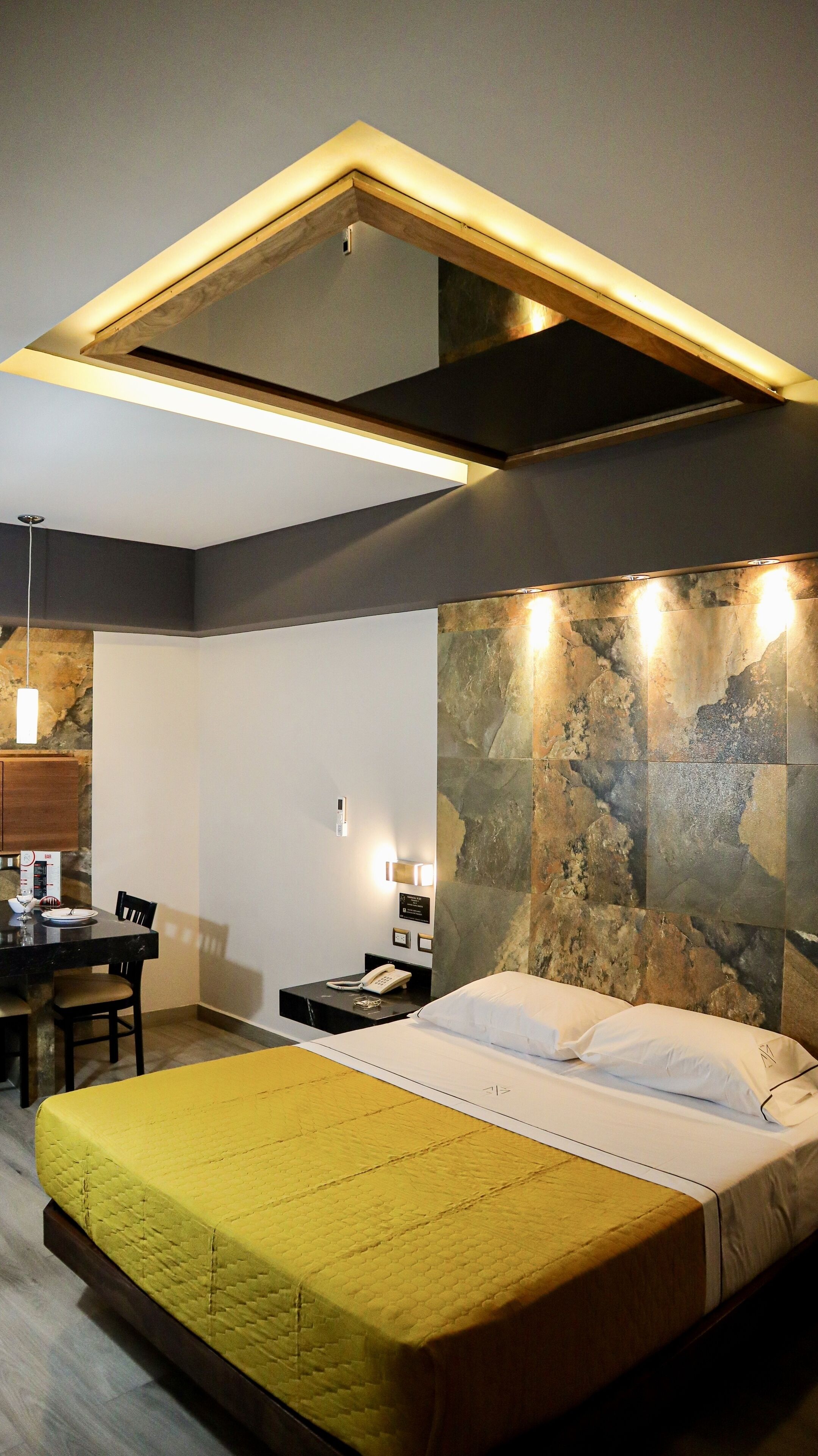 Hotel Myst