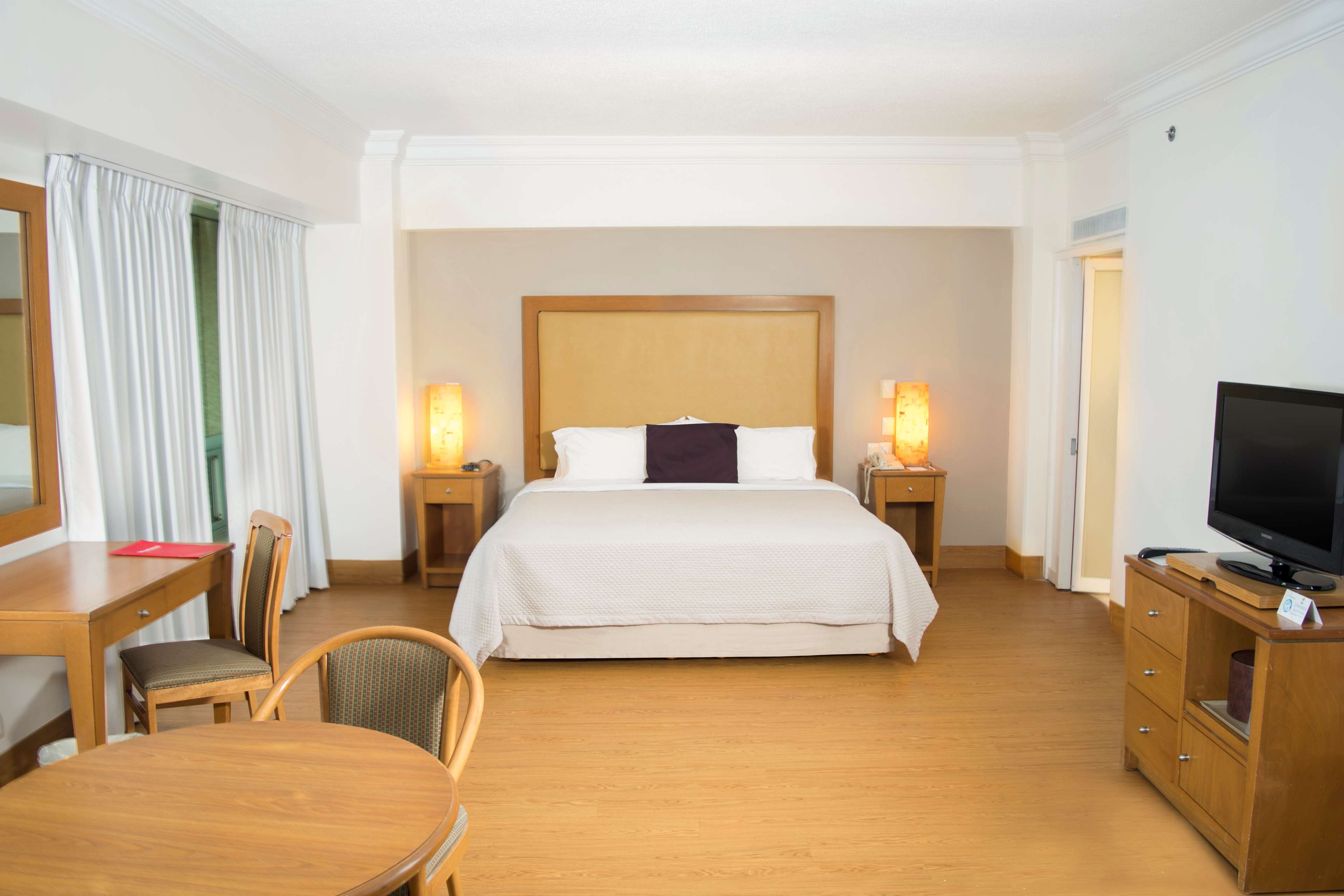 iStay Hotel Monterrey Historico
